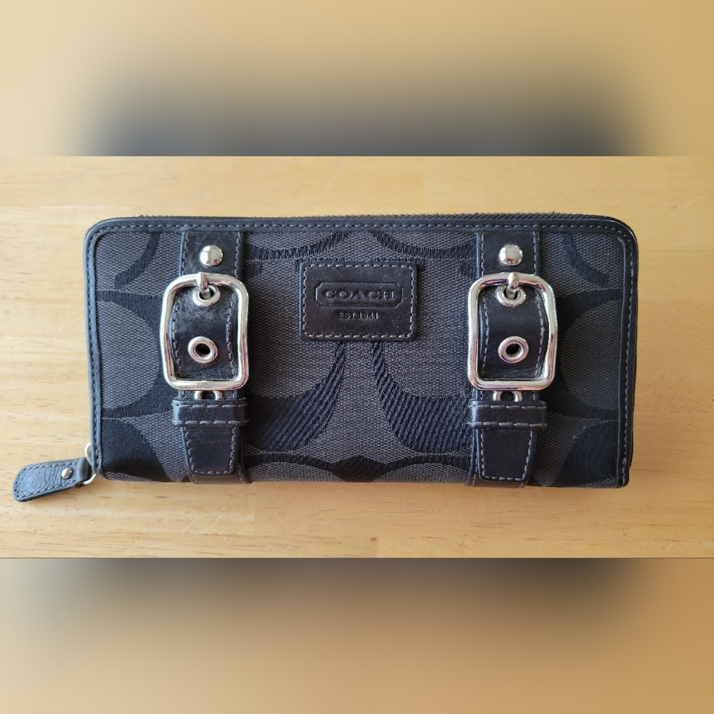 Coach wallet